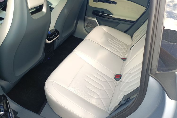 昊铂GT 2023款 710后驱超充版中控内饰21