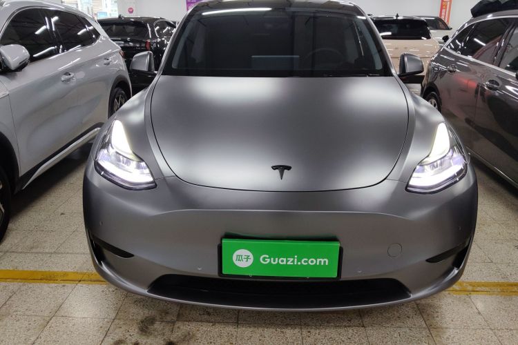 特斯拉 Model Y 2023款 后轮驱动版车身外观2