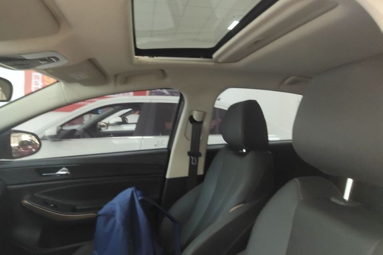 奇瑞 艾瑞泽5 PLUS 2023款 1.5T CVT享PLUS中控内饰22