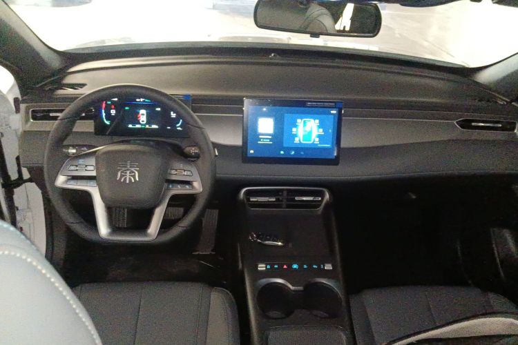 比亚迪 秦PLUS 2025款 DM-i 智驾版 128KM进取型中控内饰12
