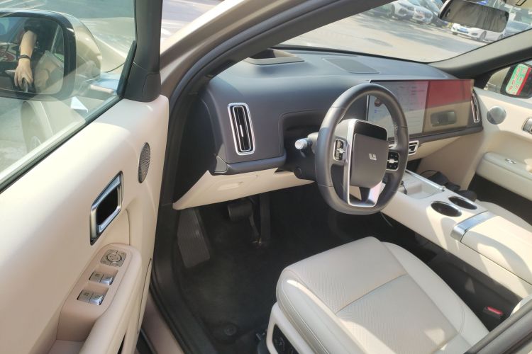 理想汽车 理想L9 2024款 Ultra中控内饰7003