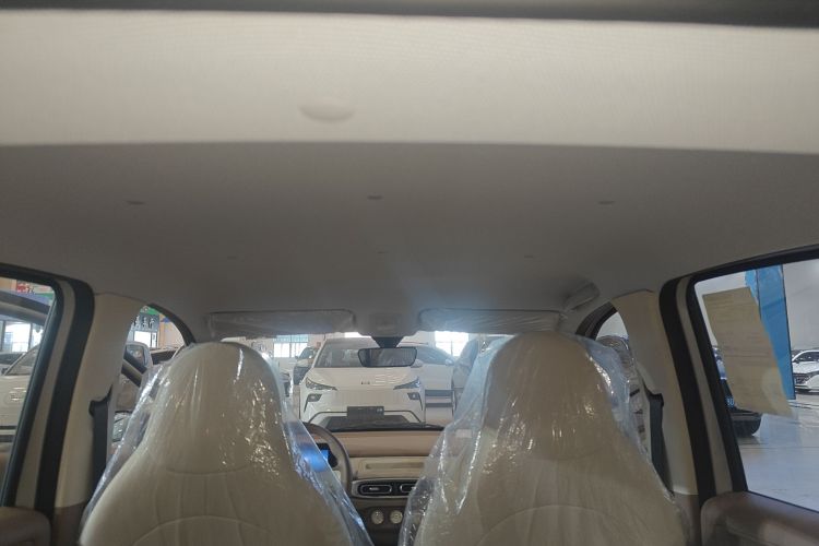 五菱汽车 宏光MINIEV 2025款 四门版 进阶款中控内饰22