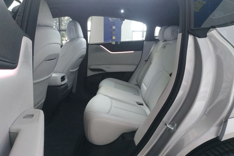 小鹏G6 2025款 625 长续航 Max 科技版中控内饰21