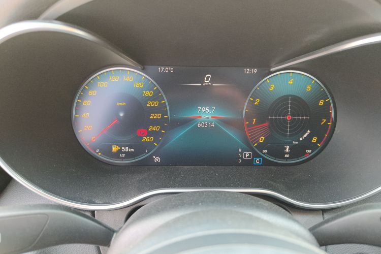 奔驰C级 2021款 C 200 L 时尚型运动版中控内饰14