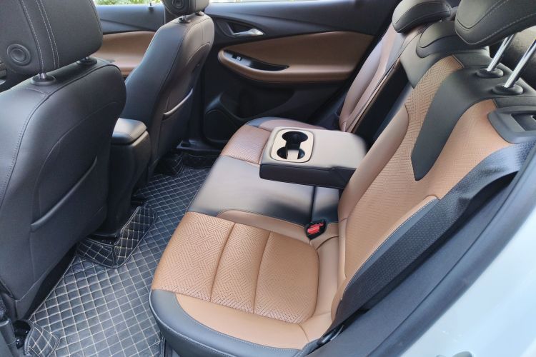 别克 昂科拉GX 2020款 20T CVT两驱旗舰型中控内饰21