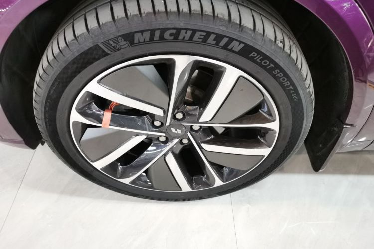 理想汽车 理想L9 2022款 Max车身外观6007