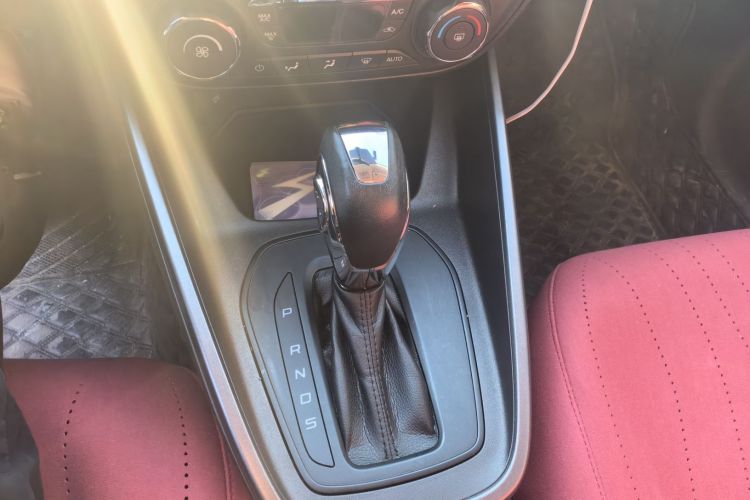 福特 福睿斯 2019款 改款 1.5L 自动悦享型 国VI中控内饰18