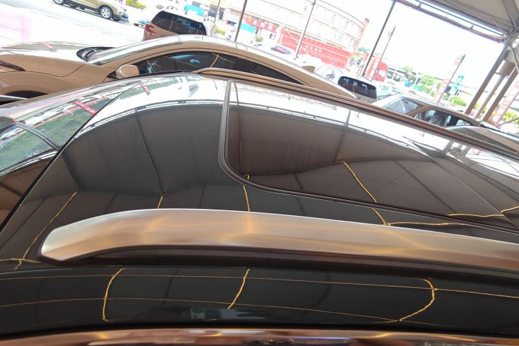 标致5008 2017款 380THP 7座精英版局部细节57