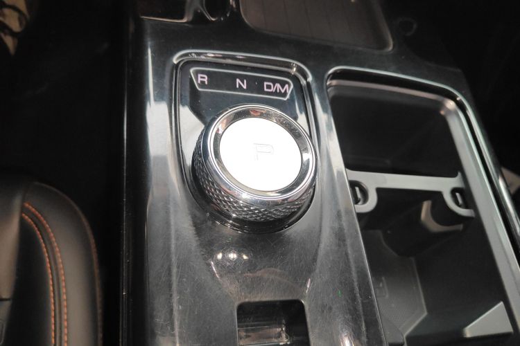 哈弗大狗 2021款 2.0T DCT四驱中华田园犬版中控内饰18