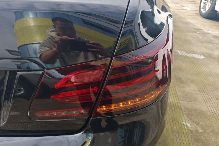 奔驰E级(进口) 2014款 E 200 轿跑版车身外观9