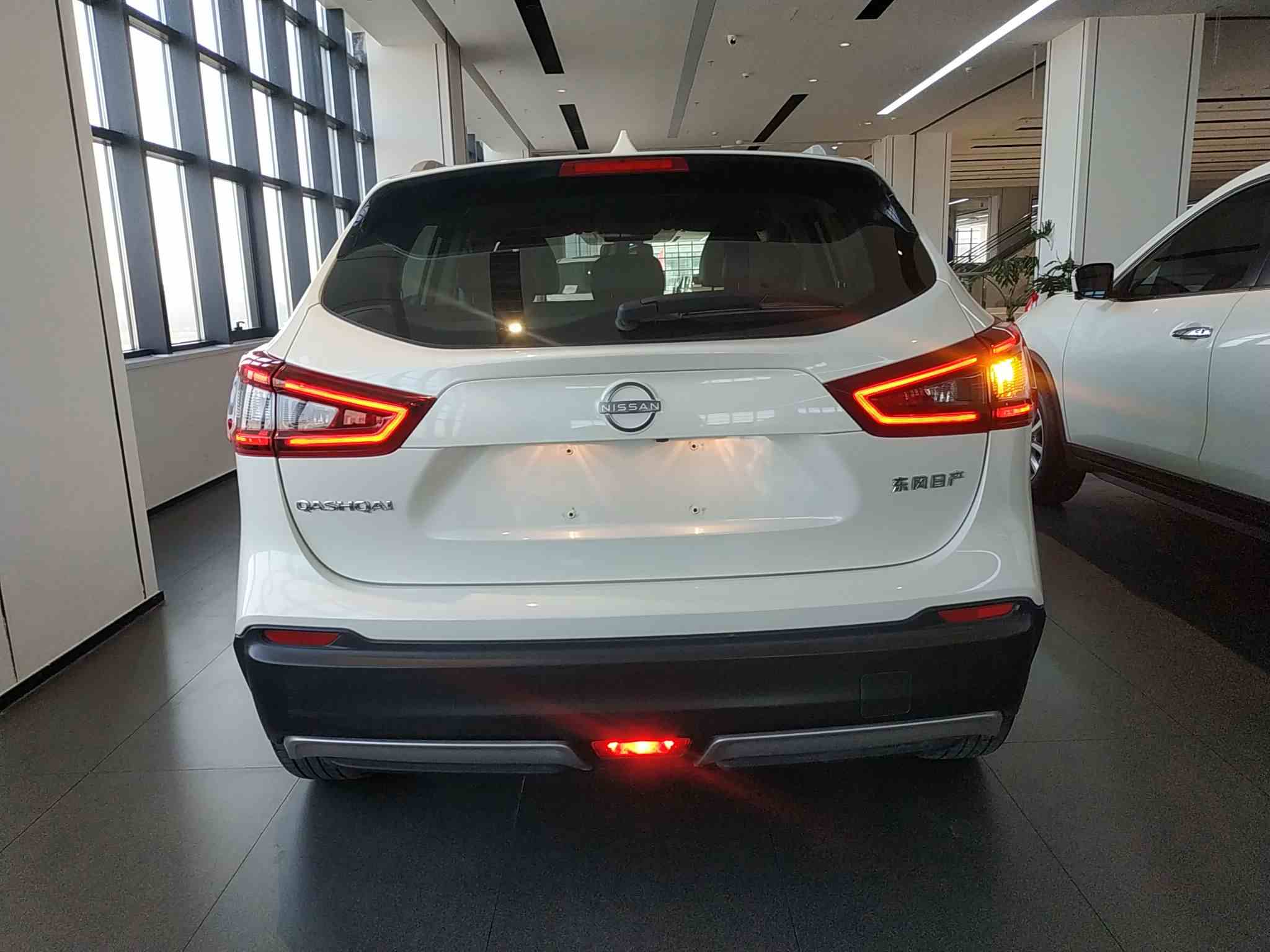 日产 逍客 2023款 经典 2.0L CVT XV舒适版(4)