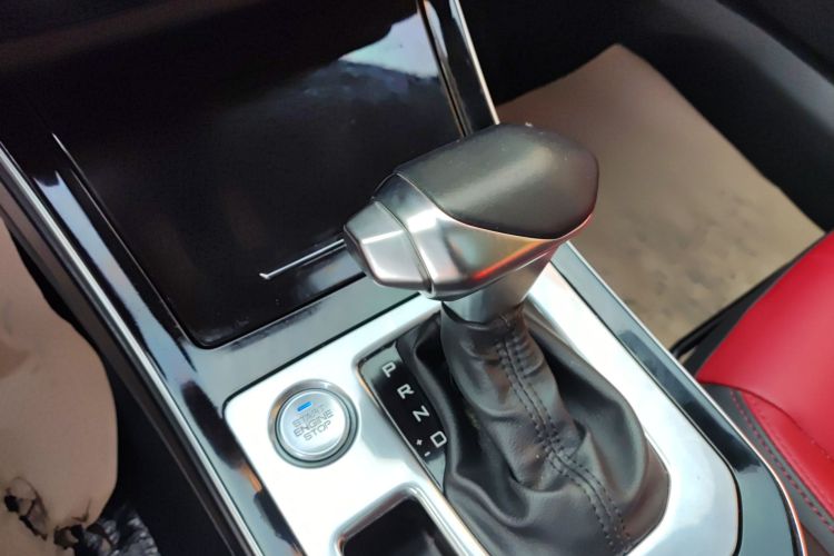 东风风神 奕炫 2020款 230T 自动炫酷赛道骑士版局部细节18