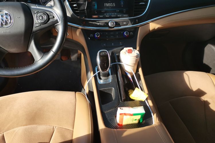 别克 君越 2018款 28T 精英型局部细节18