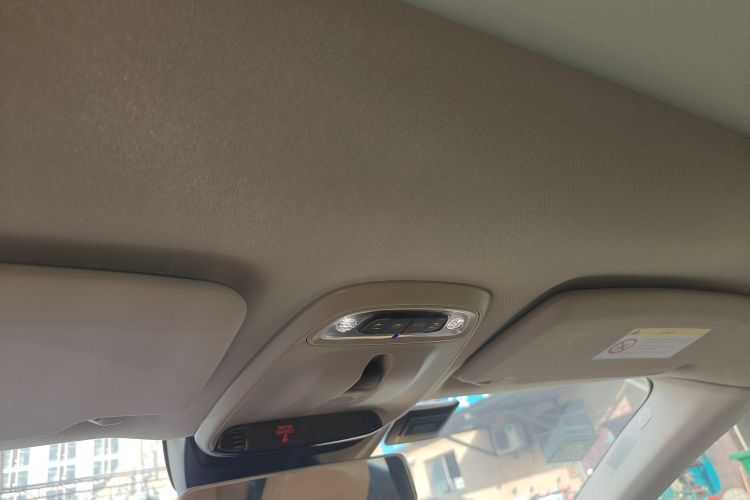 沃尔沃V40 2018款 T3 智逸版中控内饰22