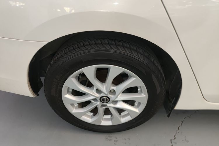 日产 轩逸 2019款 1.6XV CVT智联尊享版 国VI车身外观6008