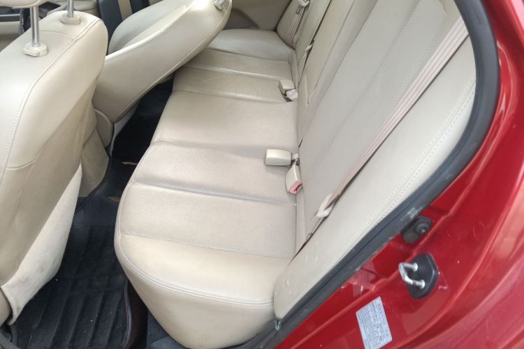 长安 逸动 2014款 1.6L 自动豪华型中控内饰21