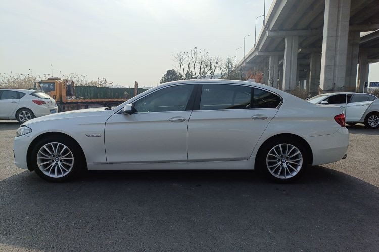宝马5系 2014款 525Li 豪华设计套装车身外观6003