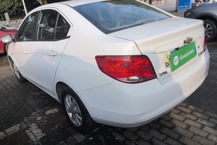 雪佛兰 2015款 赛欧3 1.5L AMT幸福天窗版车身外观6003