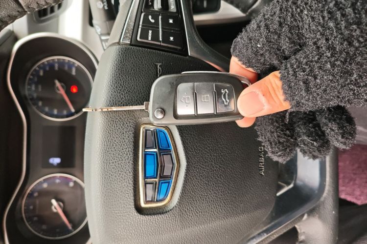 吉利汽车 远景 2018款 1.5L 手动幸福版中控内饰7001