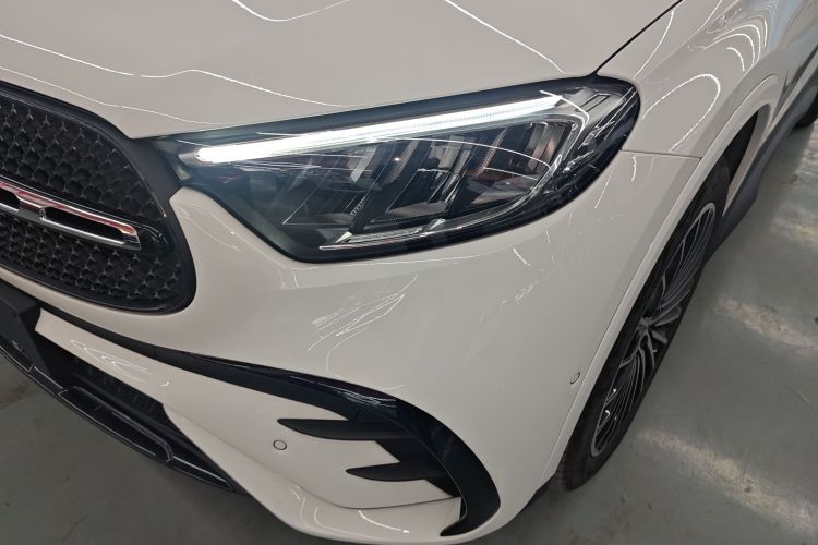 奔驰GLC轿跑 2024款 GLC 300 4MATIC 轿跑SUV局部细节36