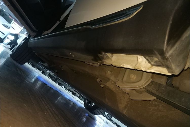 哪吒汽车 哪吒AYA 2023款 401 Lite局部细节9002