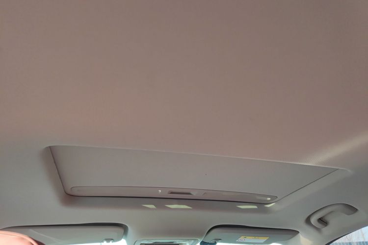 别克 君威 2024款 25T 超享版中控内饰22