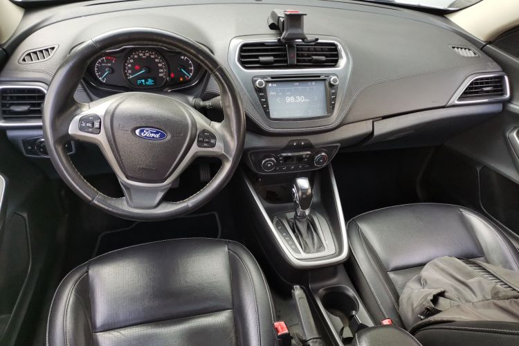 福特 福睿斯 2015款 1.5L 自动时尚型中控内饰12