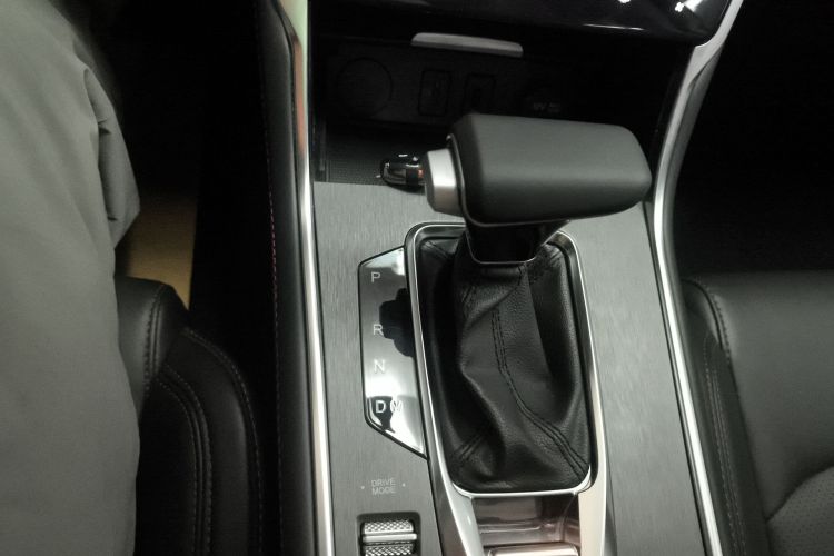 长安CS75 2023款 畅享版 1.5T DCT尊贵版中控内饰18