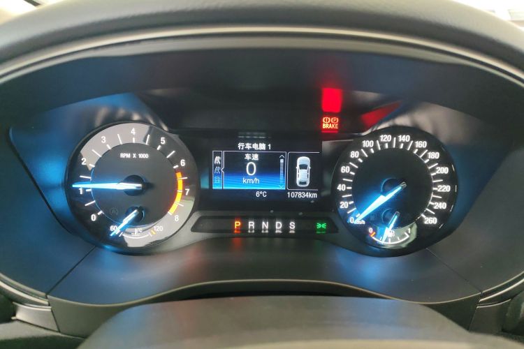 福特 蒙迪欧 2017款 EcoBoost 180 时尚型中控内饰14