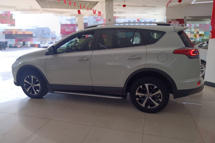 丰田 RAV4荣放 2019款 2.0L CVT两驱先锋版 国V车身外观6003