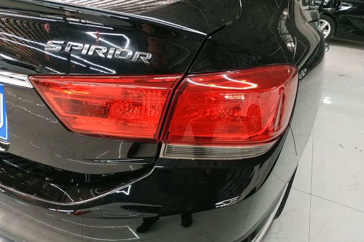 本田 思铂睿 2015款 2.0L 典藏版车身外观9