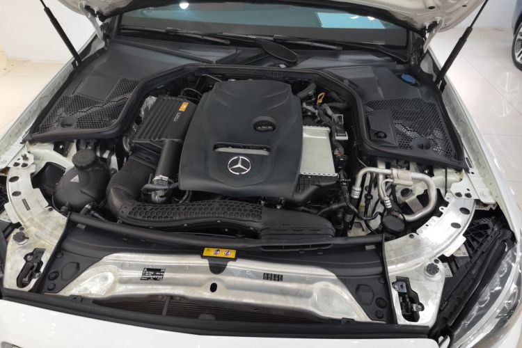 奔驰C级 2017款 改款 C 200 运动版局部细节24