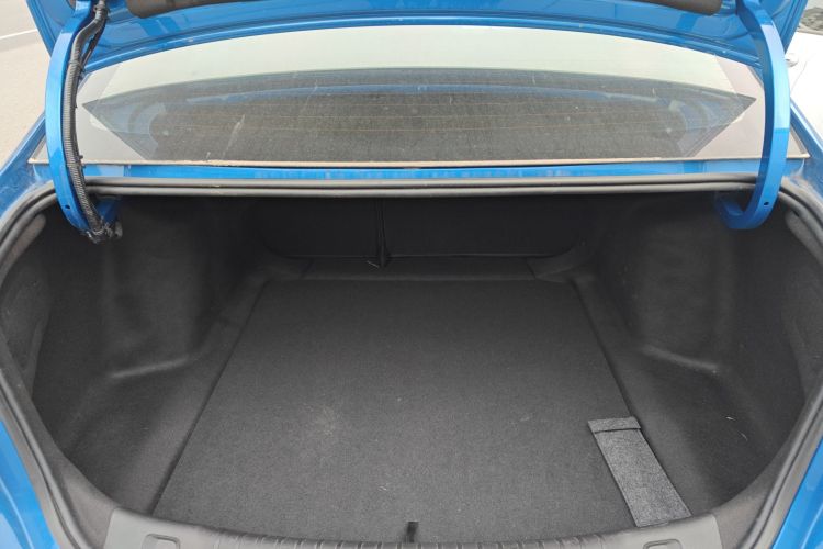 别克 威朗 2022款 Pro GS 追风版机舱底盘23