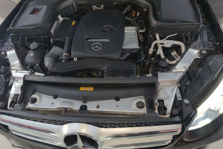 奔驰GLC 2017款 GLC 300 4MATIC 动感型机舱底盘24