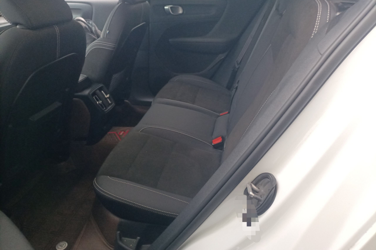 沃尔沃XC40新能源 2024款 长续航版中控内饰21