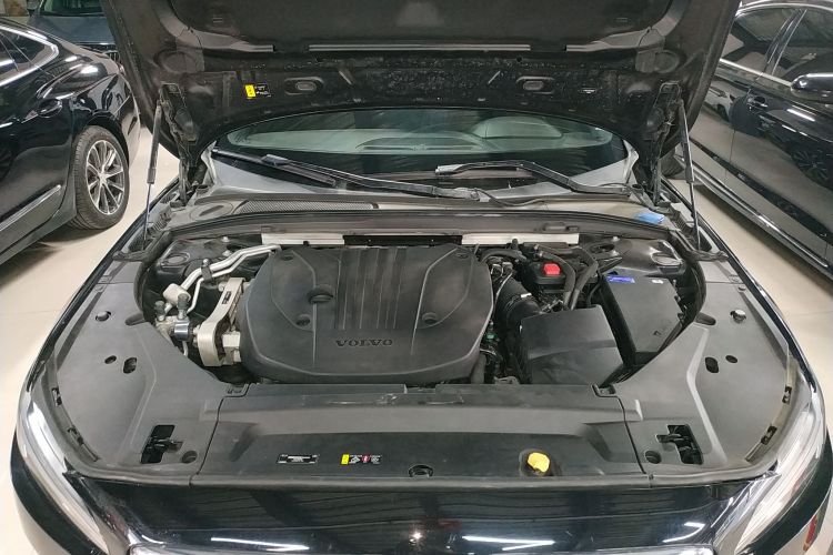 沃尔沃S90 2024款 B5 智远豪华版机舱底盘24