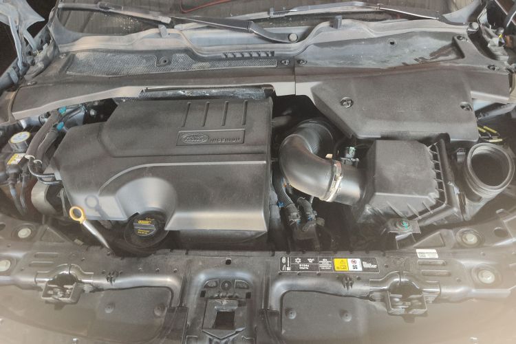 路虎 揽胜极光 2020款 249PS R-DYNAMIC SE 运动科技版局部细节24