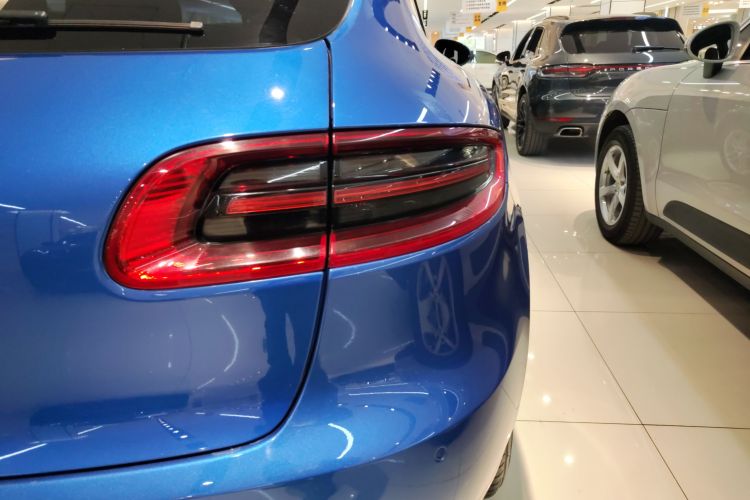 保时捷 2016款 Macan S 3.0T车身外观9