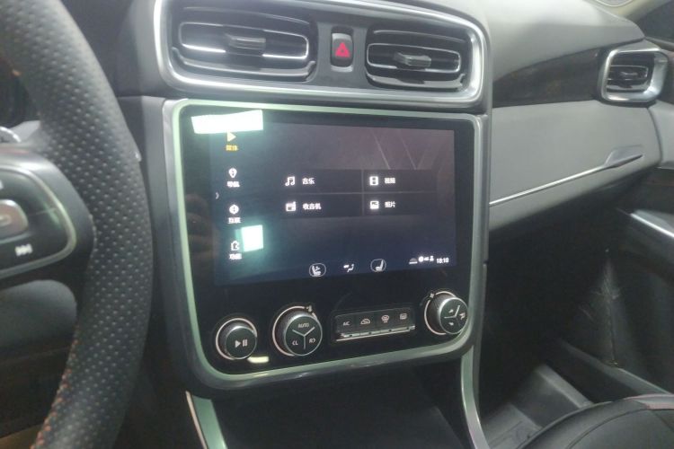 领克01 2017款 2.0T 四驱劲Pro版中控内饰16