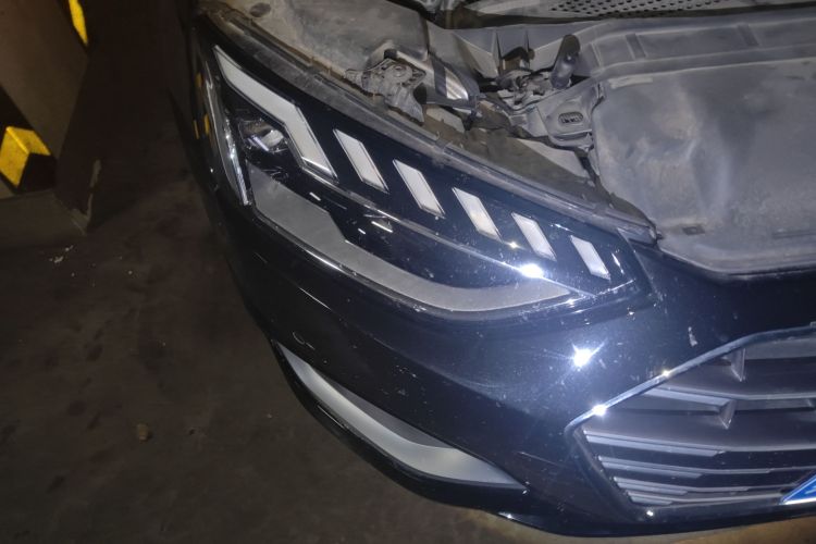 奥迪A4L 2020款 40 TFSI 豪华致雅型车身外观8