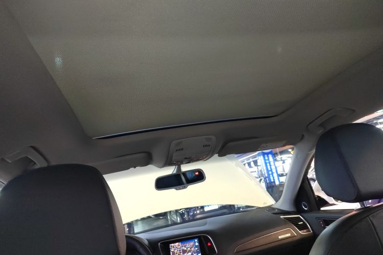 奥迪Q5 2017款 Plus 40 TFSI 舒适型中控内饰22