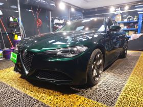 阿尔法·罗密欧 Giulia朱丽叶 2021款 2.0T 280HP 豪华版