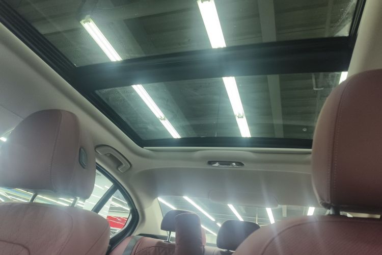 宝马i3 2025款 eDrive 40 L 曜夜套装中控内饰22