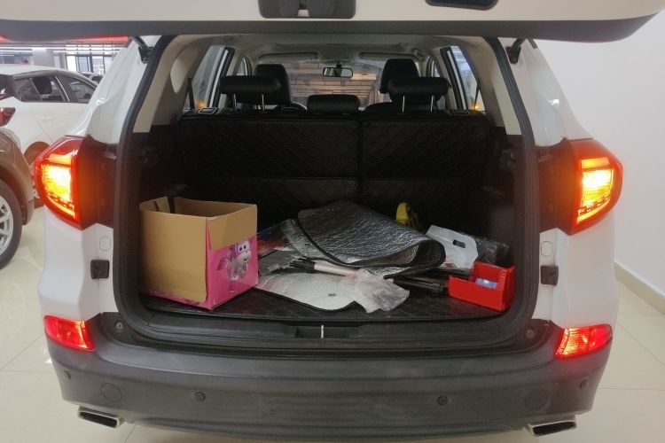 比亚迪 宋 2016款 2.0TID 自动豪华型机舱底盘23