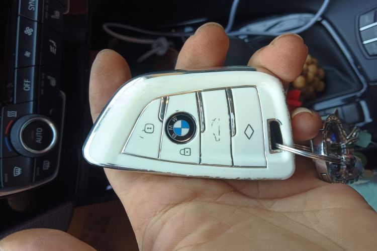 宝马X1新能源 2020款 xDrive30Le 尊享型中控内饰11