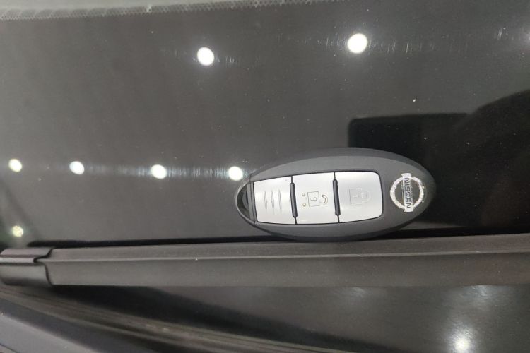 日产 奇骏 2019款 2.0L CVT智联舒适版 2WD中控内饰11