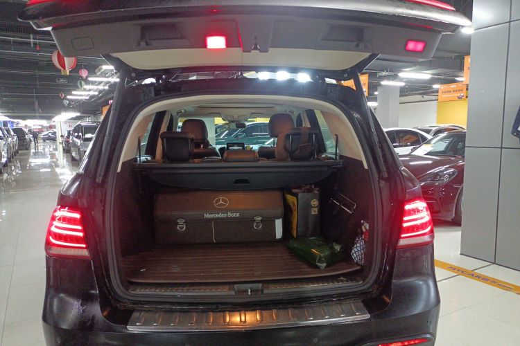 奔驰GLE 2017款 GLE 320 4MATIC 动感型局部细节23