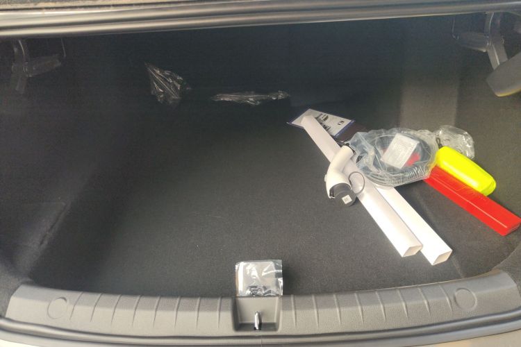 比亚迪 秦PLUS 2025款 DM-i 智驾版 55KM领先型机舱底盘23