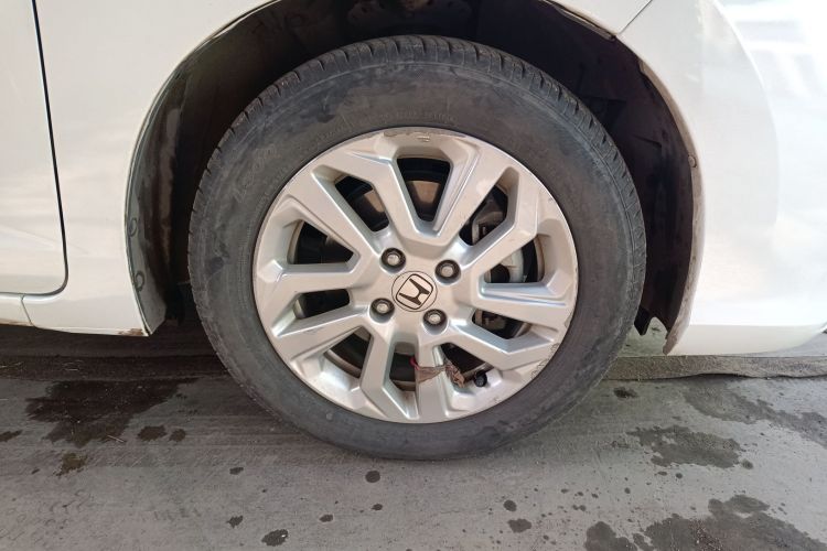 本田 飞度 2018款 1.5L CVT舒适天窗版车身外观10