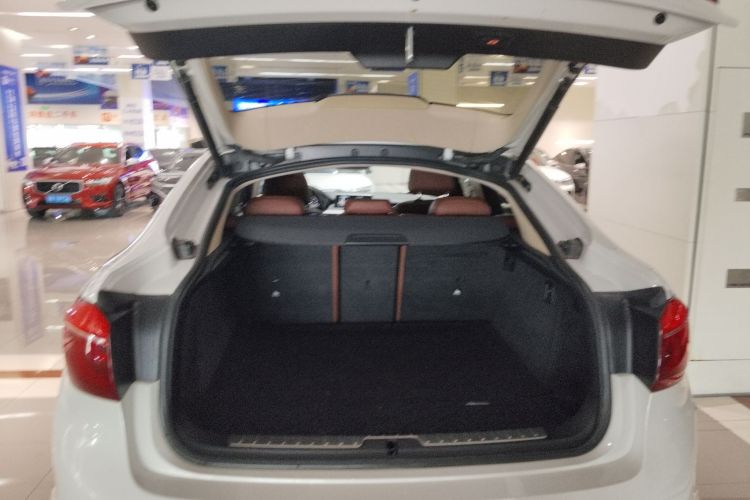宝马X6 2015款 xDrive35i 领先型机舱底盘23